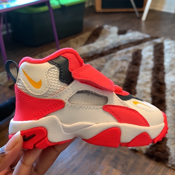 boys nike speed turf